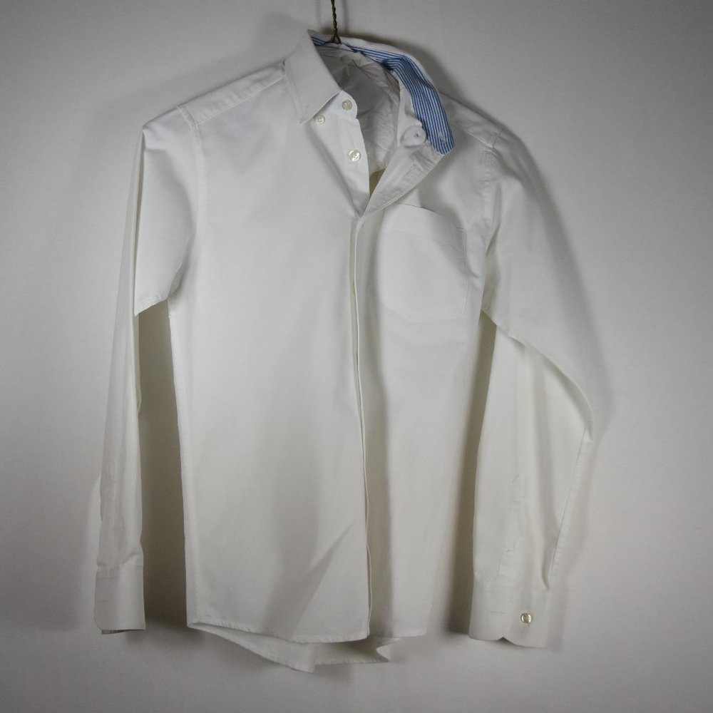 IZOD Boys White Button-down Shirt with Blue Stripes inside collar. Size L(10/12)
